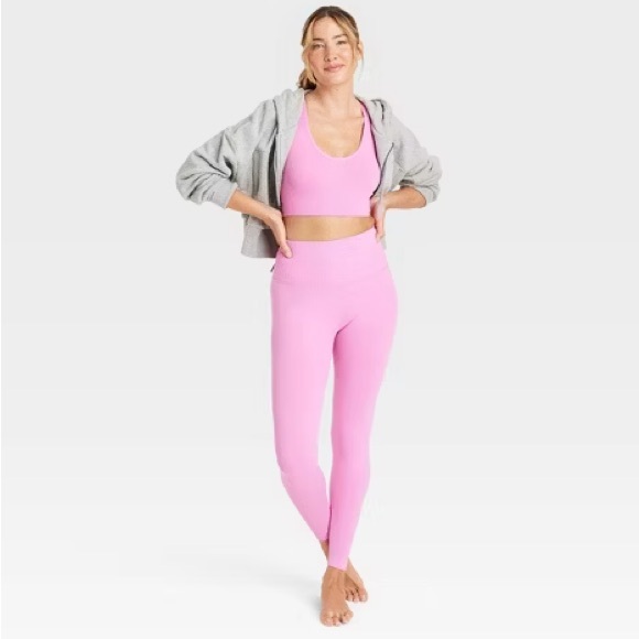 Pink All In Motion Leggings🩷 - Picture 5 of 5
